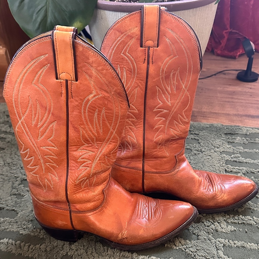Vintage Justin Cowboy Boots